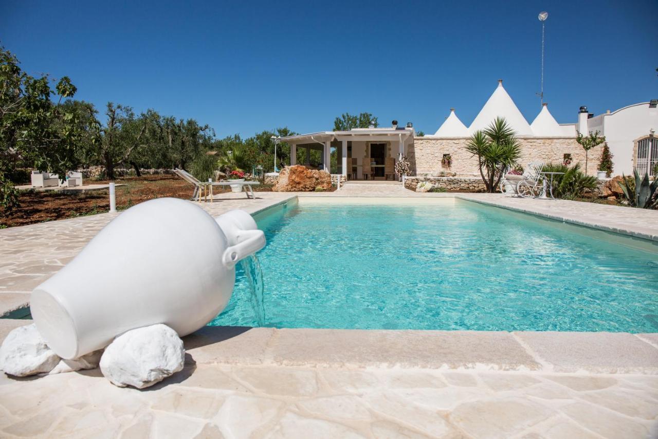 オストゥーニ Il Trullo Di Heidiヴィラ エクステリア 写真