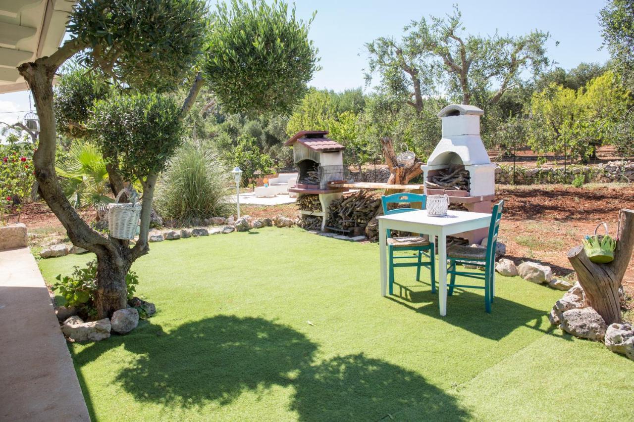 オストゥーニ Il Trullo Di Heidiヴィラ エクステリア 写真