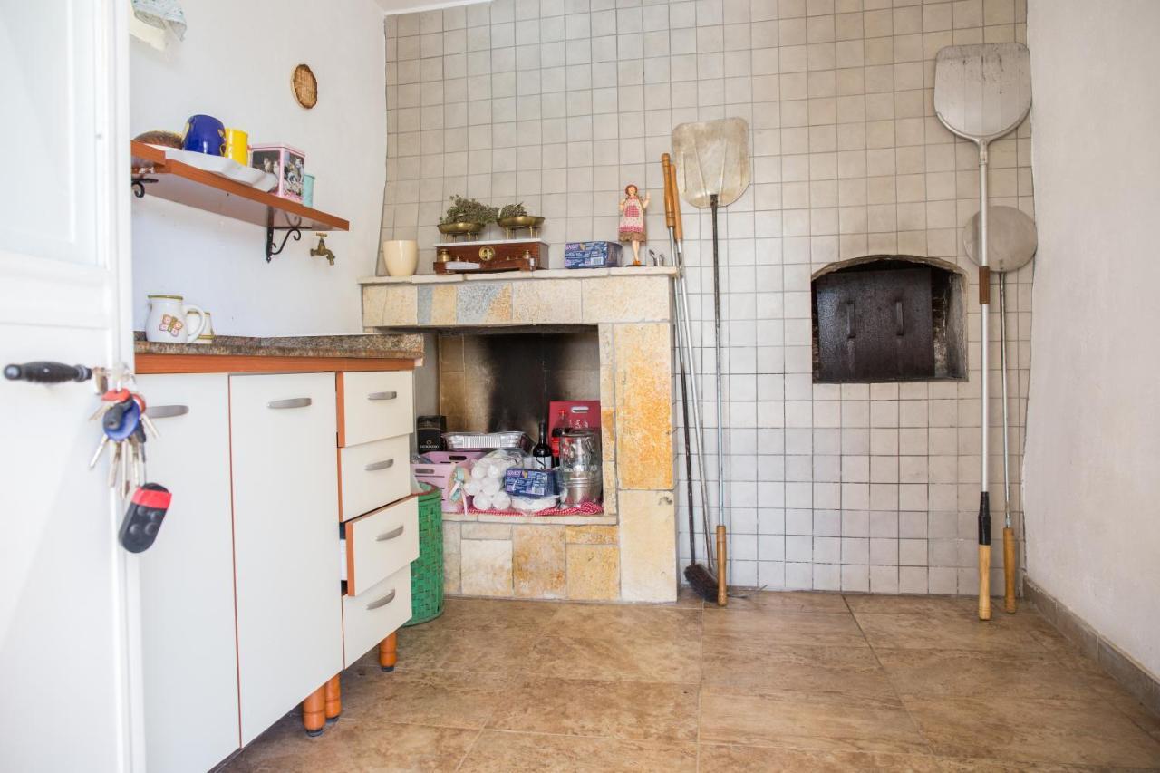 オストゥーニ Il Trullo Di Heidiヴィラ エクステリア 写真