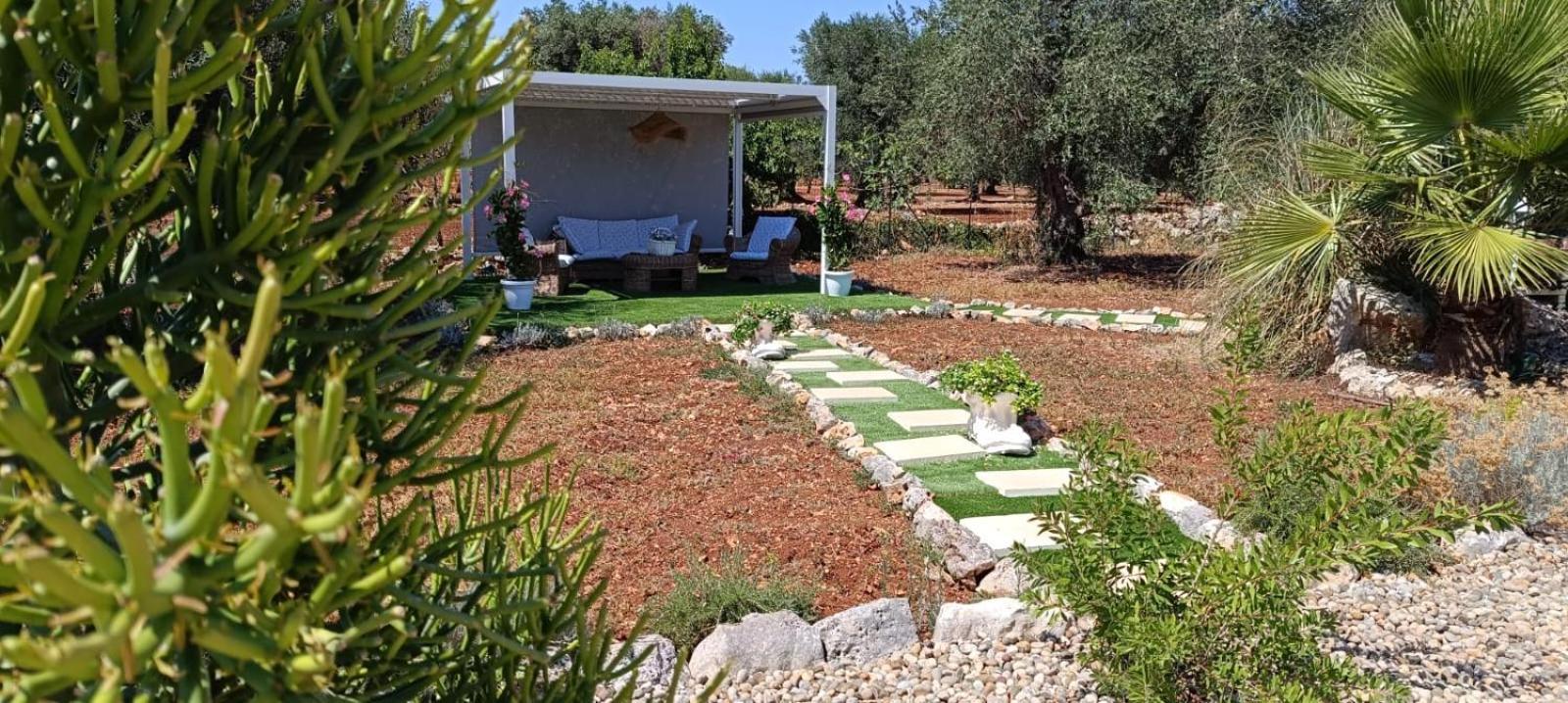オストゥーニ Il Trullo Di Heidiヴィラ エクステリア 写真