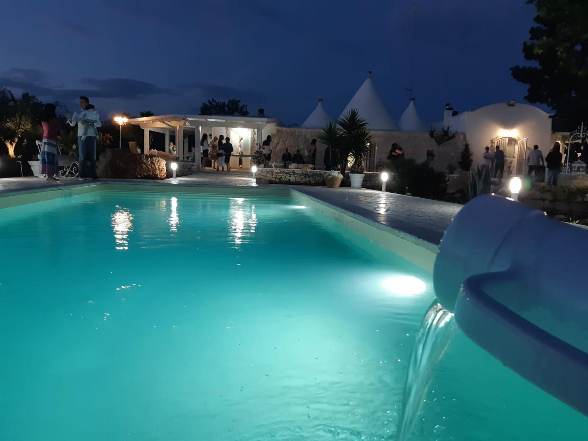 オストゥーニ Il Trullo Di Heidiヴィラ エクステリア 写真